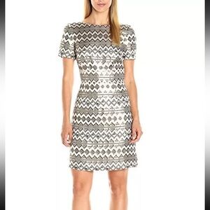 Vince Camuto Gold Metallic Short Sleeve Dress 6 Tribal Pattern